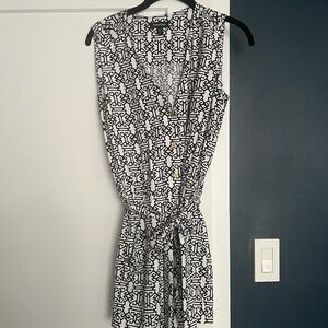 bebe Blalck and white Greek-print Shorts Romper/Jumper